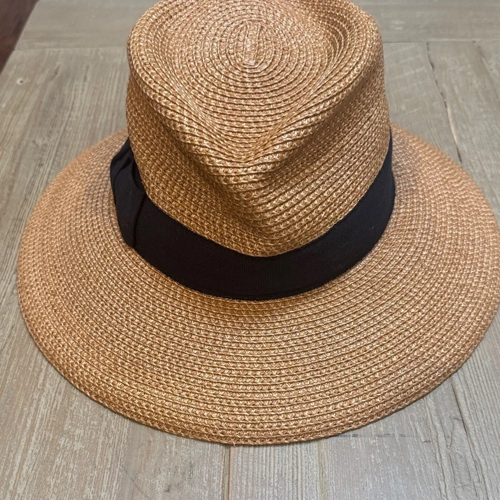 Eric Javits Phoenix Packable Fedora Squishee Straw Sun Hat - Picture 2 of 6